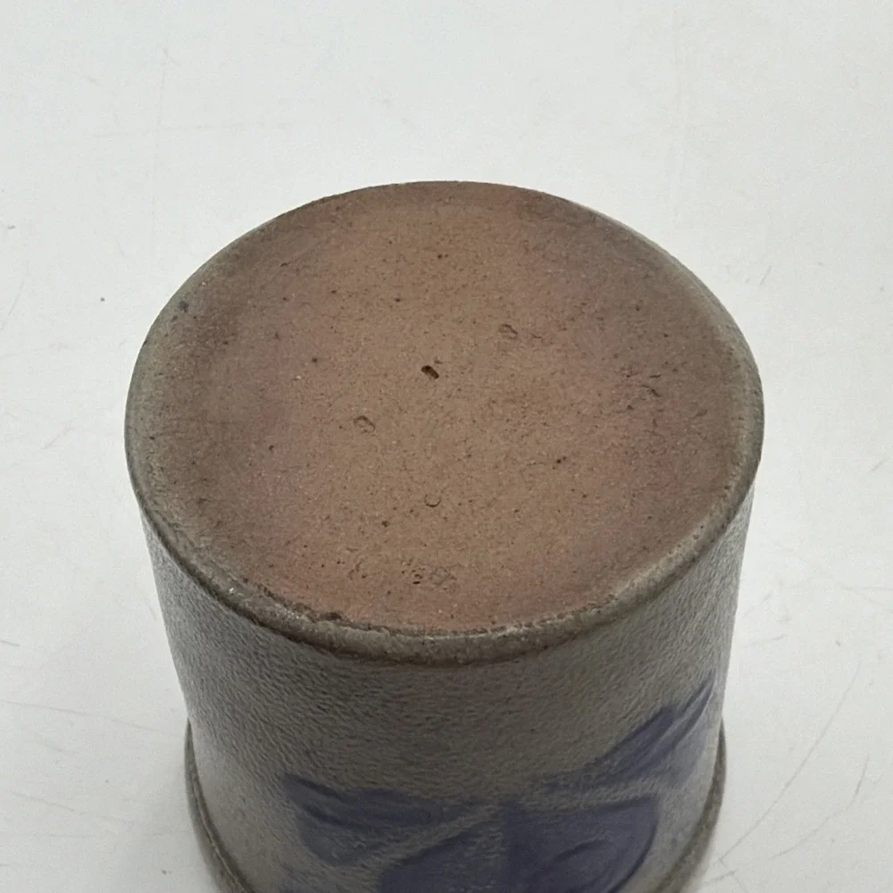 Rowe Pottery excellent pre